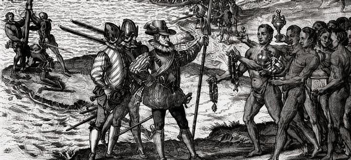 Grabado histórico que representa un encuentro entre exploradores europeos y pueblos indígenas, ilustrando el papel fundamental de la traducción y la interpretación en la comunicación intercultural.